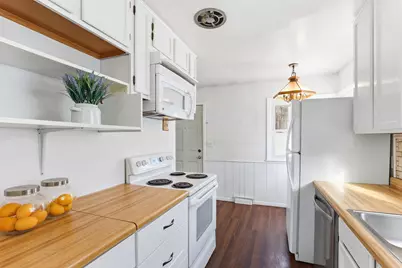 9000 Cedar Lake Road S, Saint Louis Park, MN 55426 - Photo 11