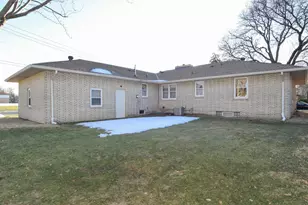 1864 Albert St N, Falcon Heights, MN 55113 - Photo 25