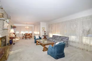 1864 Albert St N, Falcon Heights, MN 55113 - Photo 3