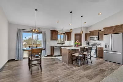 4617 8th Street NE, Saint Cloud, MN 56304 - Photo 5