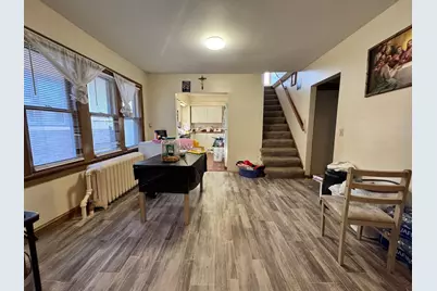 1022 Wakefield Avenue, Saint Paul, MN 55106 - Photo 1