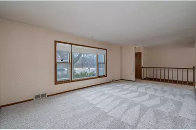 123 Knollcrest Drive, Mankato, MN 56001 - Photo 7