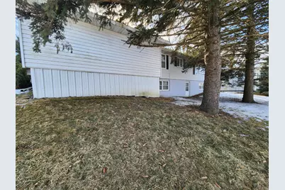 105 E Hawthorne Street, Albert Lea, MN 56007 - Photo 5