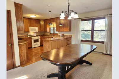 105 E Hawthorne Street, Albert Lea, MN 56007 - Photo 11