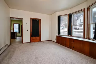 247 North St, Fountain City, WI 54629 - Photo 7