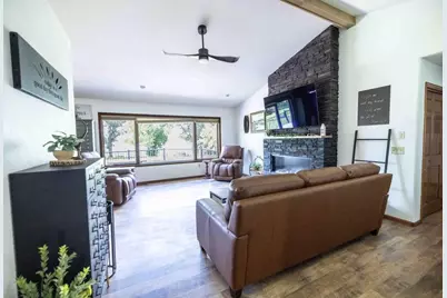 4 S Fox Lake Drive E, Sherburn, MN 56171 - Photo 3