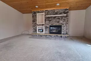 245 N Broadway, Alden, MN 56009 - Photo 9
