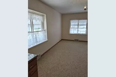 245 N Broadway, Alden, MN 56009 - Photo 15