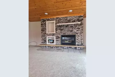 245 N Broadway, Alden, MN 56009 - Photo 7