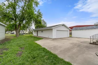 245 N Broadway, Alden, MN 56009 - Photo 35