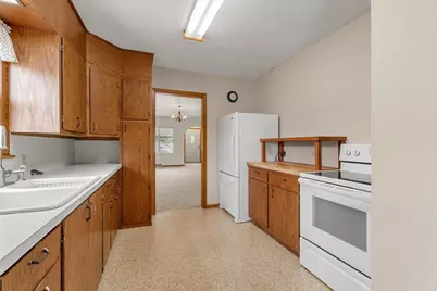 245 N Broadway, Alden, MN 56009 - Photo 11