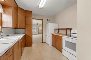 245 N Broadway, Alden, MN 56009 - Photo 11