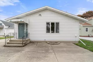 245 N Broadway, Alden, MN 56009 - Photo 21