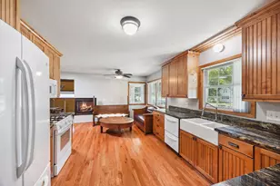 1028 13th St E, Glencoe, MN 55336 - Photo 3