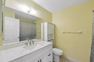 6890 Grenwich Ln N, Oakdale, MN 55128 - Photo 9