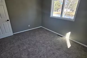 1390 Roosevelt Rd, Hastings, MN 55033 - Photo 15