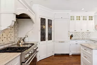 2116 W Lake Of The Isles Parkway, Minneapolis, MN 55405 - Photo 27