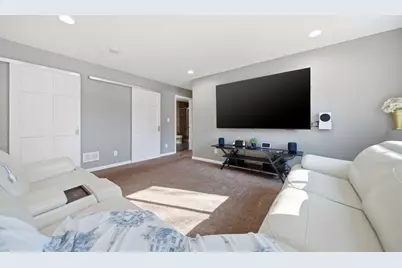 236 Ardennes Avenue E, Shakopee, MN 55379 - Photo 27