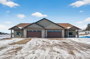 1065 Legend Ln, River Falls, WI 54022 - Photo 1