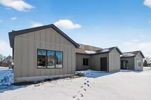 1065 Legend Ln, River Falls, WI 54022 - Photo 29