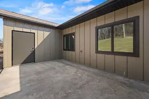 1065 Legend Ln, River Falls, WI 54022 - Photo 23