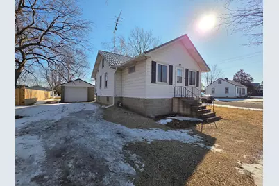 305 N Wabasha, Plainview, MN 55964 - Photo 9