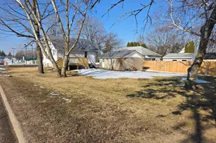 305 N Wabasha, Plainview, MN 55964 - Photo 13