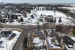 305 N Wabasha, Plainview, MN 55964 - Photo 5