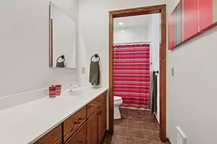 1360 Skyline Dr, Golden Valley, MN 55422 - Photo 39