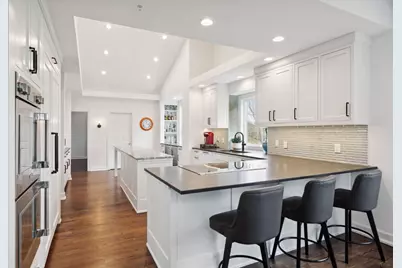 1360 Skyline Drive, Golden Valley, MN 55422 - Photo 11