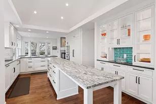 1360 Skyline Dr, Golden Valley, MN 55422 - Photo 15