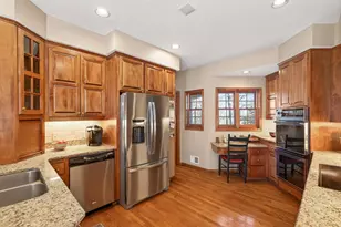 11990 Creek Ridge Ln, Chaska, MN 55318 - Photo 15