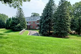 8621 Basswood Rd, Eden Prairie, MN 55344 - Photo 3