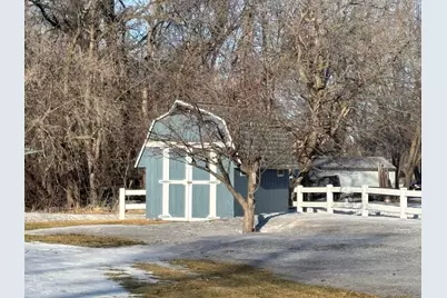 800 Montana, Benson, MN 56215 - Photo 3