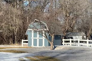 800 Montana, Benson, MN 56215 - Photo 3