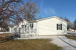 800 Montana, Benson, MN 56215 - Photo 5