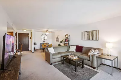 4710 58th Avenue N #201, Crystal, MN 55429 - Photo 3