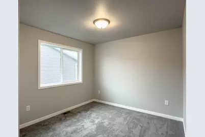 1872 19th Avenue N, Wahpeton,  58075 - Photo 13