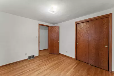 1045 Euclid Street, Saint Paul, MN 55106 - Photo 33