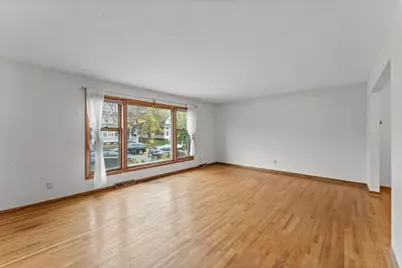 1045 Euclid Street, Saint Paul, MN 55106 - Photo 13