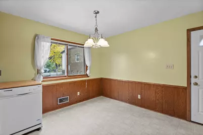 1045 Euclid Street, Saint Paul, MN 55106 - Photo 25