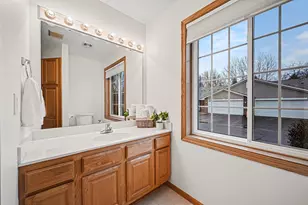 25555 Park Ln, Shorewood, MN 55331 - Photo 33