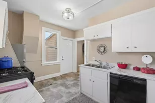 1368 Payne Ave, Saint Paul, MN 55130 - Photo 13