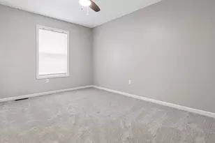 18072 Hyde Park Ave, Lakeville, MN 55044 - Photo 15