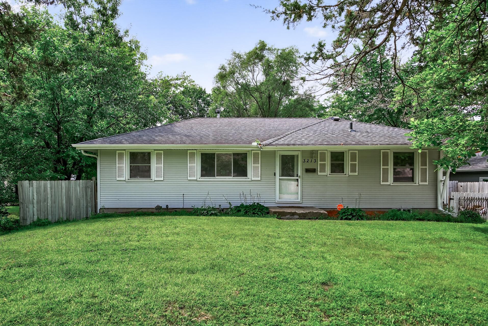 3213 W Old Shakopee Rd, Bloomington, MN 55431 - MLS 7021093 - Coldwell ...