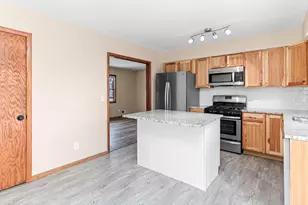 1231 Laurel Ave, Saint Paul Park, MN 55071 - Photo 3