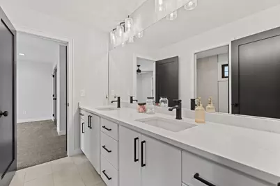 2643 Timber Oaks Road SW, Rochester, MN 55902 - Photo 23