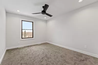 2643 Timber Oaks Road SW, Rochester, MN 55902 - Photo 27