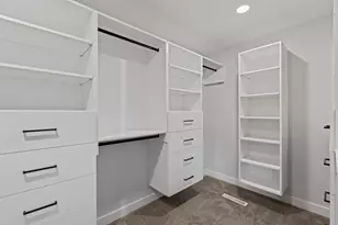 2643 Timber Oaks Rd SW, Rochester, MN 55902 - Photo 19