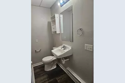 1205 S Sibley Avenue #206, Litchfield, MN 55355 - Photo 9